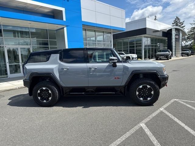 Used 2024 GMC HUMMER EV 3X with VIN 1GKB0RDC3RU113727 for sale in Bellevue, WA