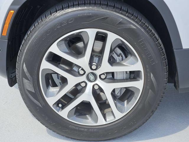 2024 Defender Vehicle Photo in AUSTIN, TX 78717