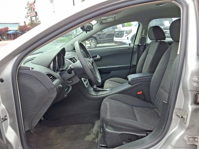 2008 Chevrolet Malibu Vehicle Photo in HARRISBURG, PA 17111-1033