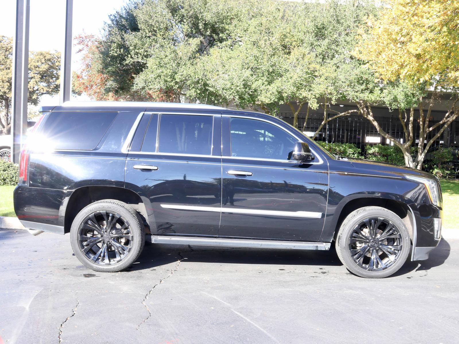 2018 Cadillac Escalade Vehicle Photo in DALLAS, TX 75209-3095