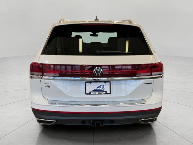 2024 Volkswagen Atlas Vehicle Photo in Oshkosh, WI 54904