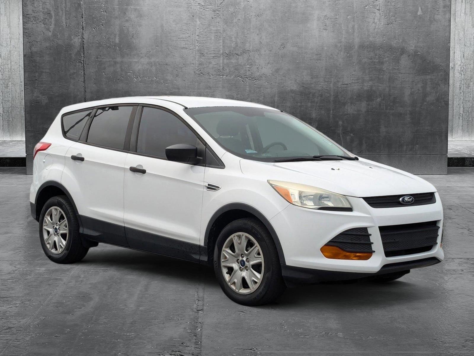 2016 Ford Escape Vehicle Photo in St. Petersburg, FL 33713