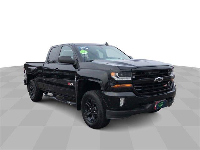 Used 2017 Chevrolet Silverado 1500 LT with VIN 1GCVKREC2HZ170763 for sale in Hermantown, Minnesota