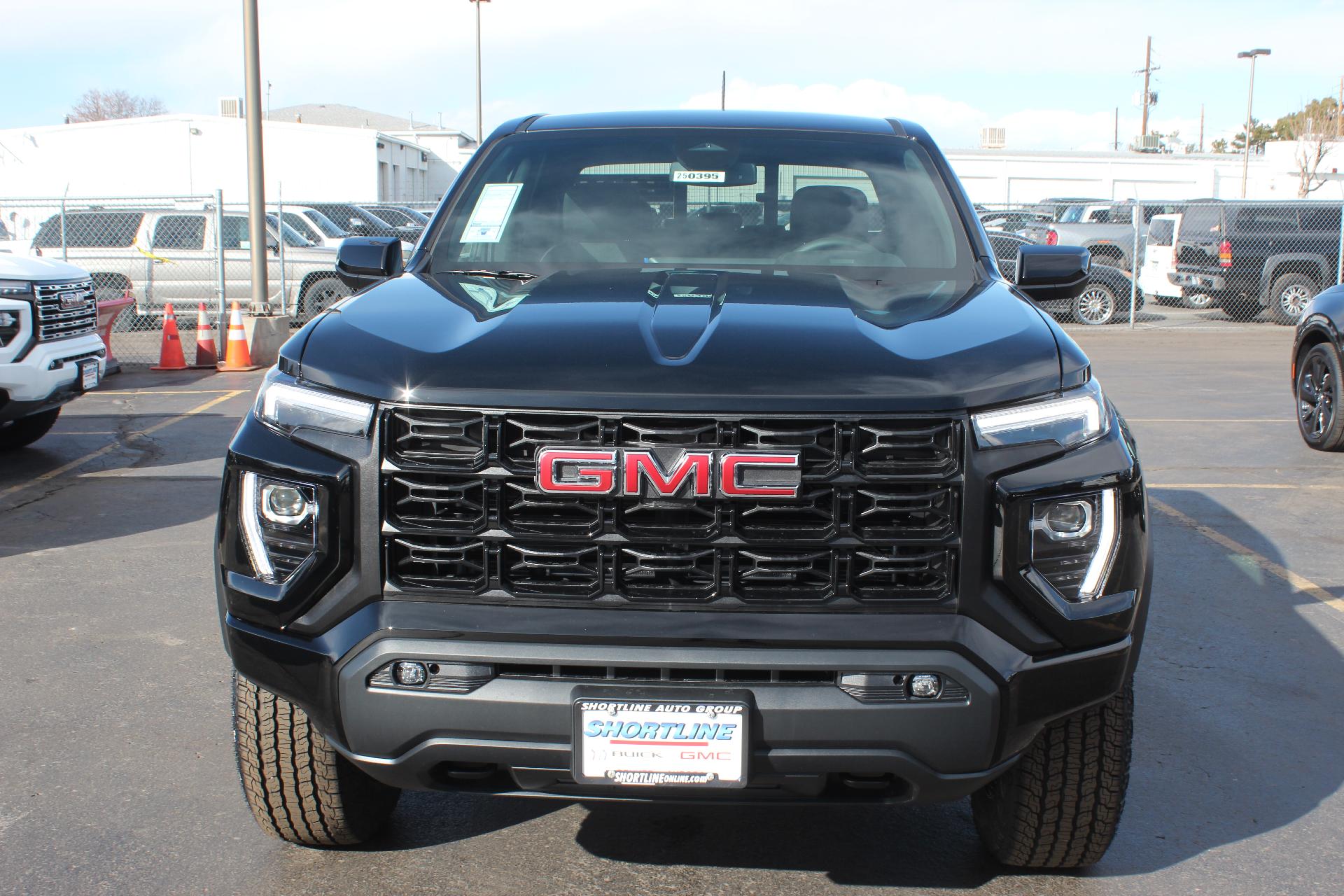 2025 GMC Canyon Vehicle Photo in AURORA, CO 80012-4011