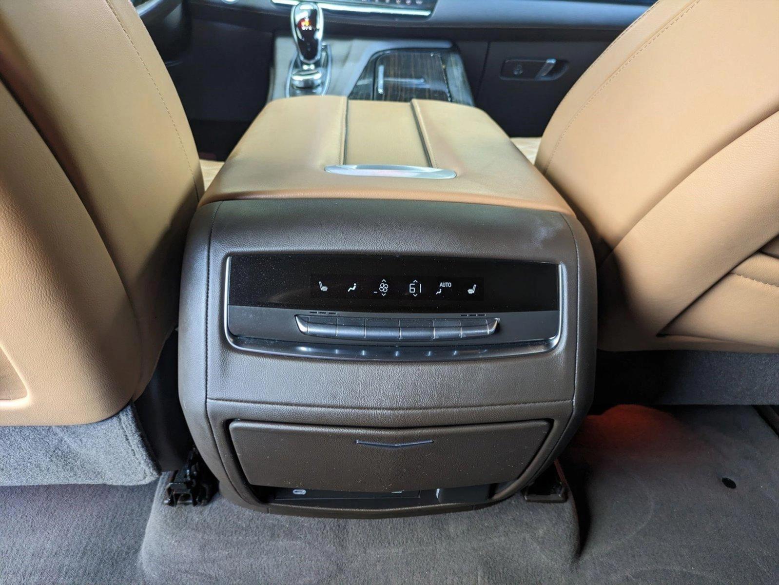 2021 Cadillac Escalade ESV Vehicle Photo in WEST PALM BEACH, FL 33407-3296