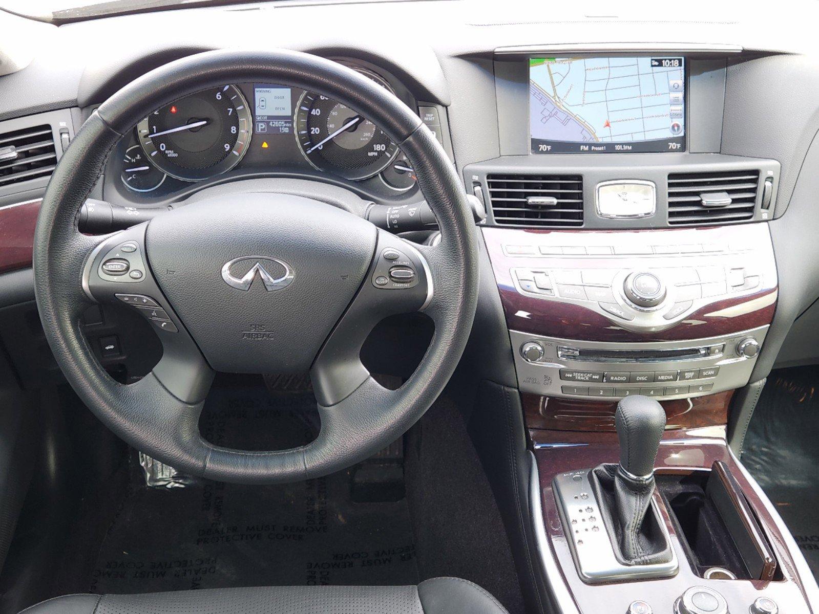 2019 INFINITI Q70L Vehicle Photo in DALLAS, TX 75209