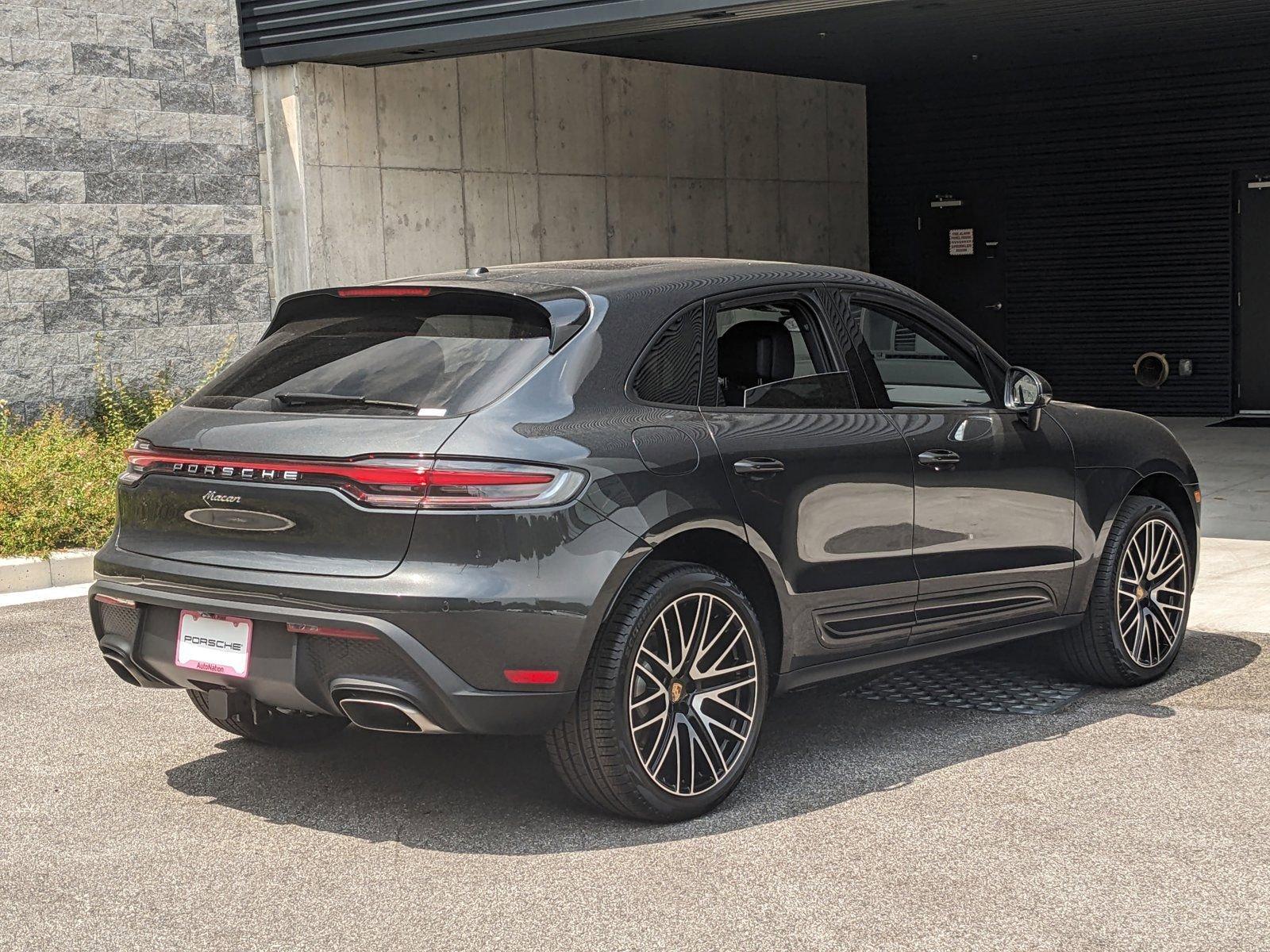 2024 Porsche Macan Vehicle Photo in Towson, MD 21204