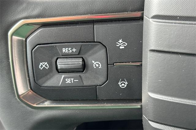 2025 GMC HUMMER EV SUV Vehicle Photo in ELK GROVE, CA 95757-8703