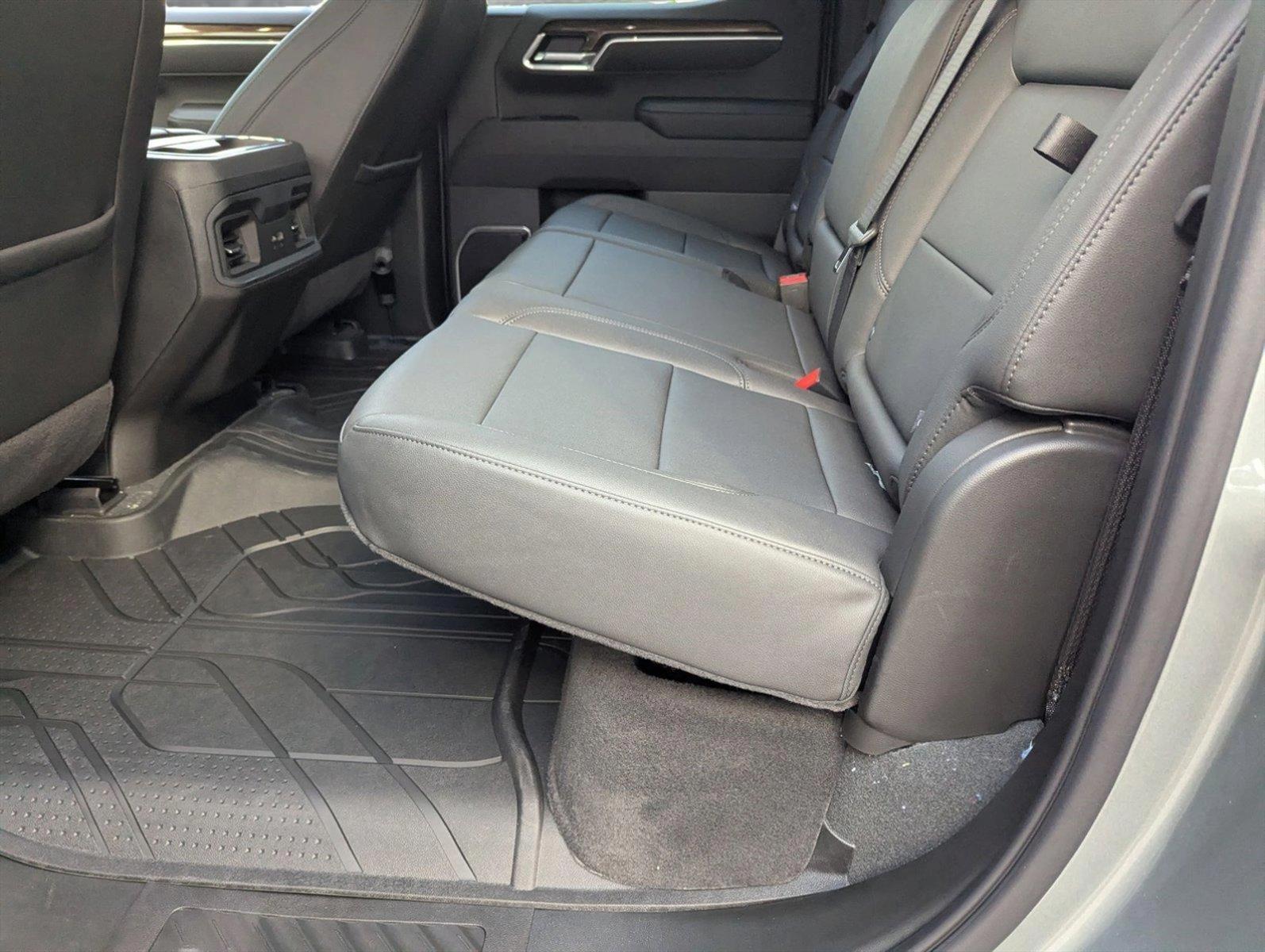 2025 Chevrolet Silverado 1500 Vehicle Photo in GREENACRES, FL 33463-3207