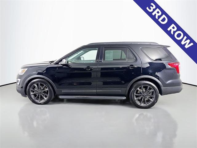 2017 Ford Explorer Vehicle Photo in Puyallup, WA 98371