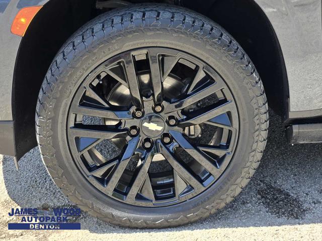 2021 Chevrolet Suburban Vehicle Photo in DENTON, TX 76210-9321