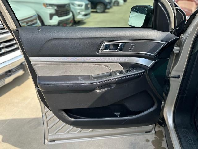 2017 Ford Explorer Vehicle Photo in Grapevine, TX 76051