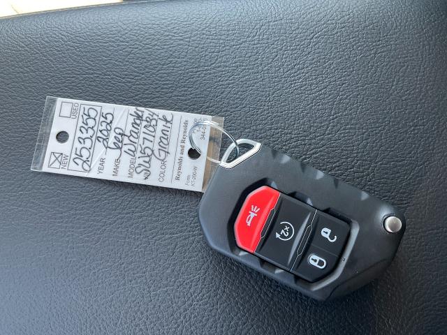 2025 Jeep Wrangler Vehicle Photo in Kaukauna, WI 54130