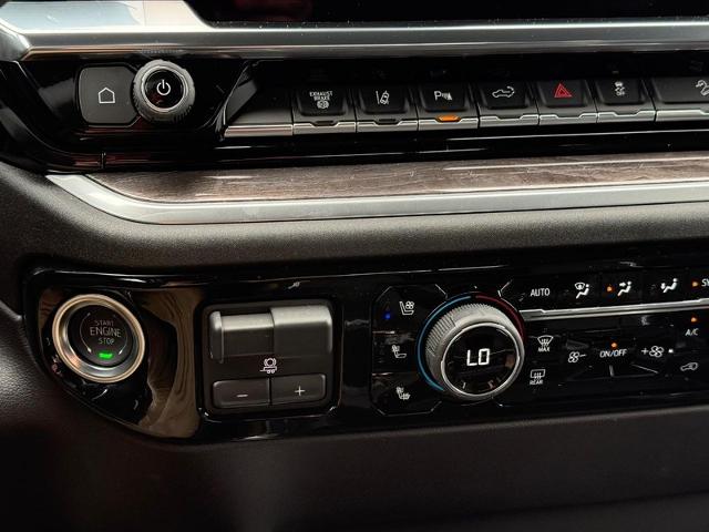 2025 Chevrolet Silverado 2500 HD Vehicle Photo in COLUMBIA, MO 65203-3903