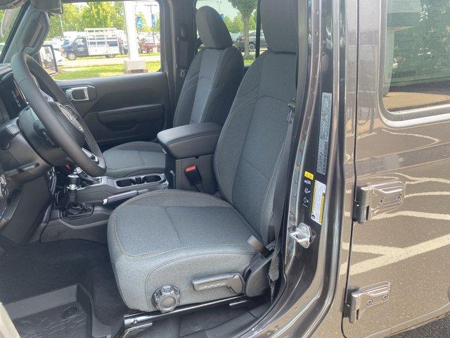 2025 Jeep Wrangler 4xe Vehicle Photo in Doylsetown, PA 18901