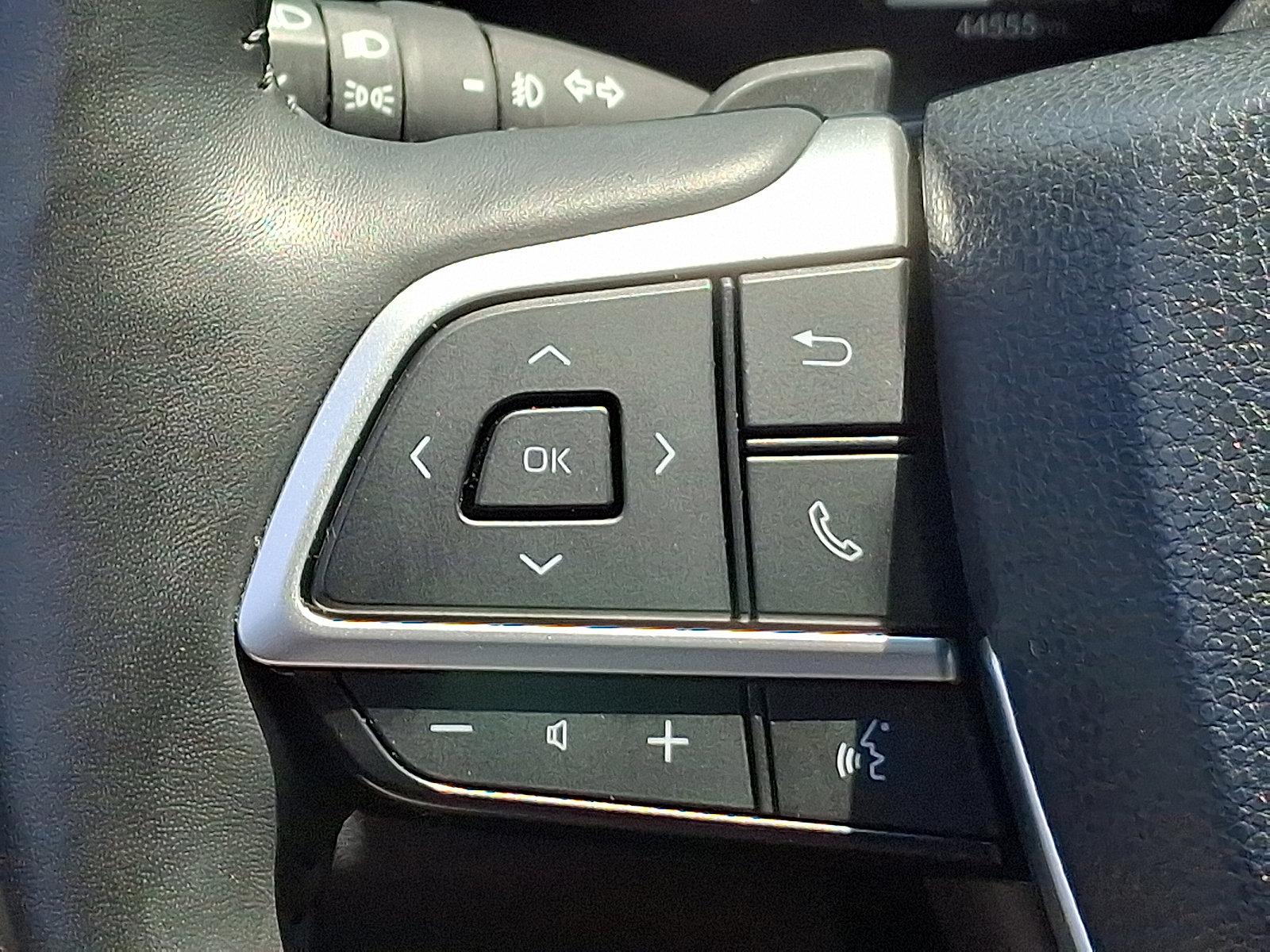 2024 Toyota Grand Highlander Vehicle Photo in Trevose, PA 19053