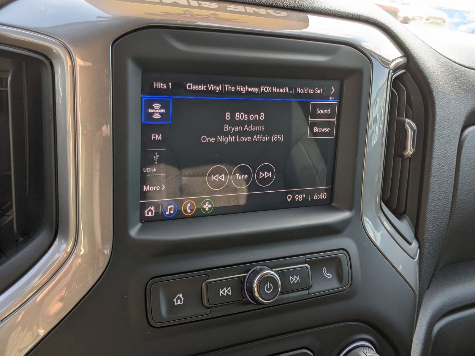 2022 Chevrolet Silverado 1500 Vehicle Photo in Seguin, TX 78155