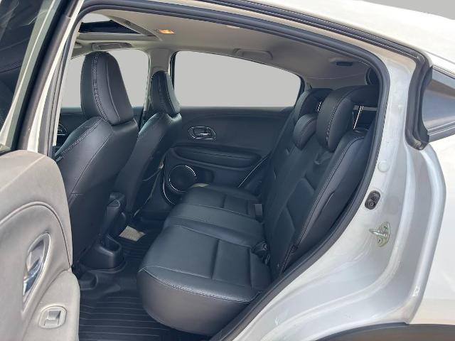 2022 Honda HR-V Vehicle Photo in APPLETON, WI 54914-8833
