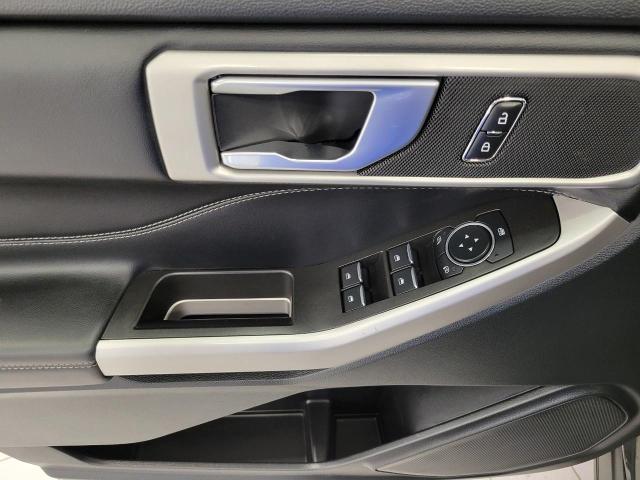 2023 Ford Explorer Vehicle Photo in Oshkosh, WI 54901
