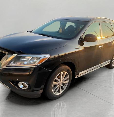 2015 Nissan Pathfinder Vehicle Photo in Appleton, WI 54913