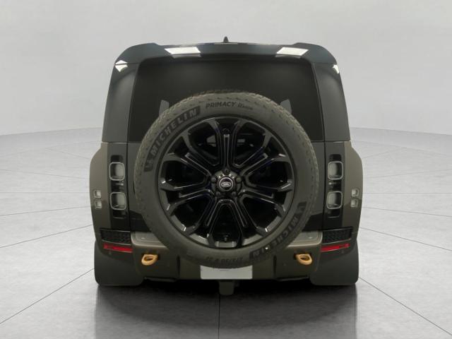 2025 Defender Vehicle Photo in Appleton, WI 54913