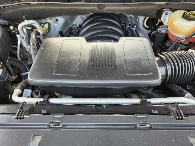2022 Chevrolet Tahoe Vehicle Photo in DENTON, TX 76210-9321