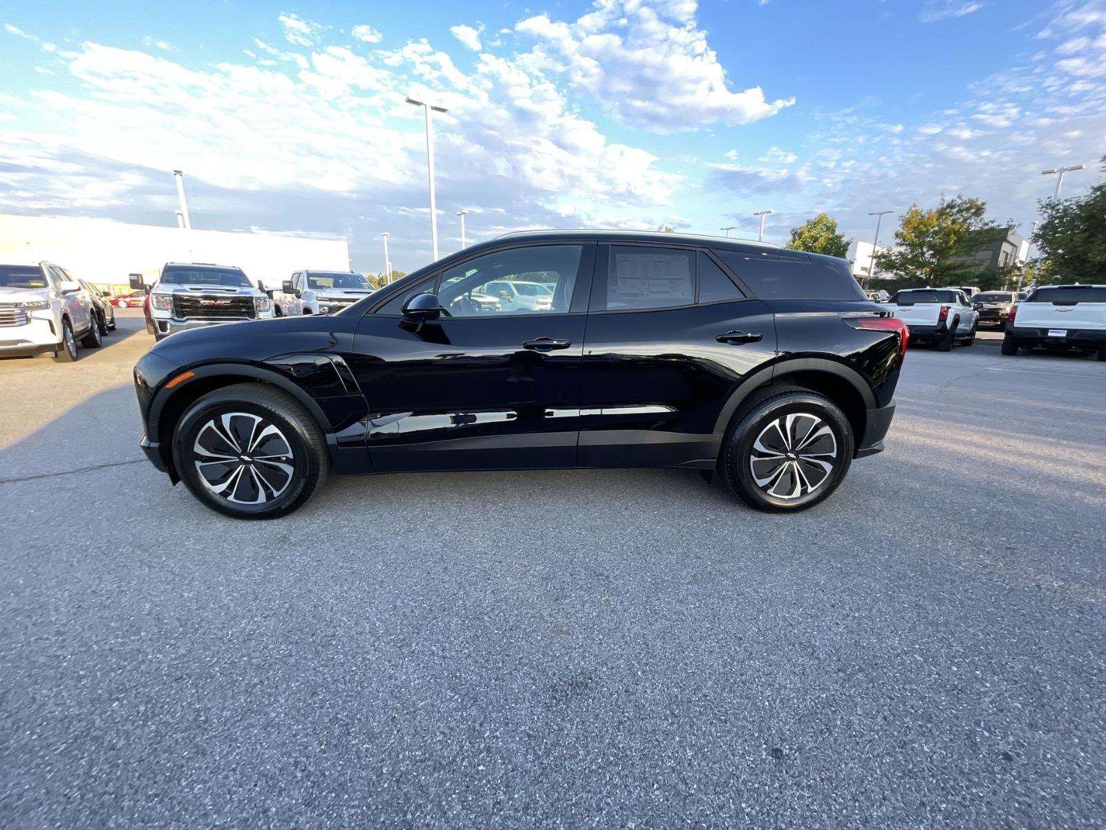 2025 Chevrolet Blazer EV Vehicle Photo in BENTONVILLE, AR 72712-4322