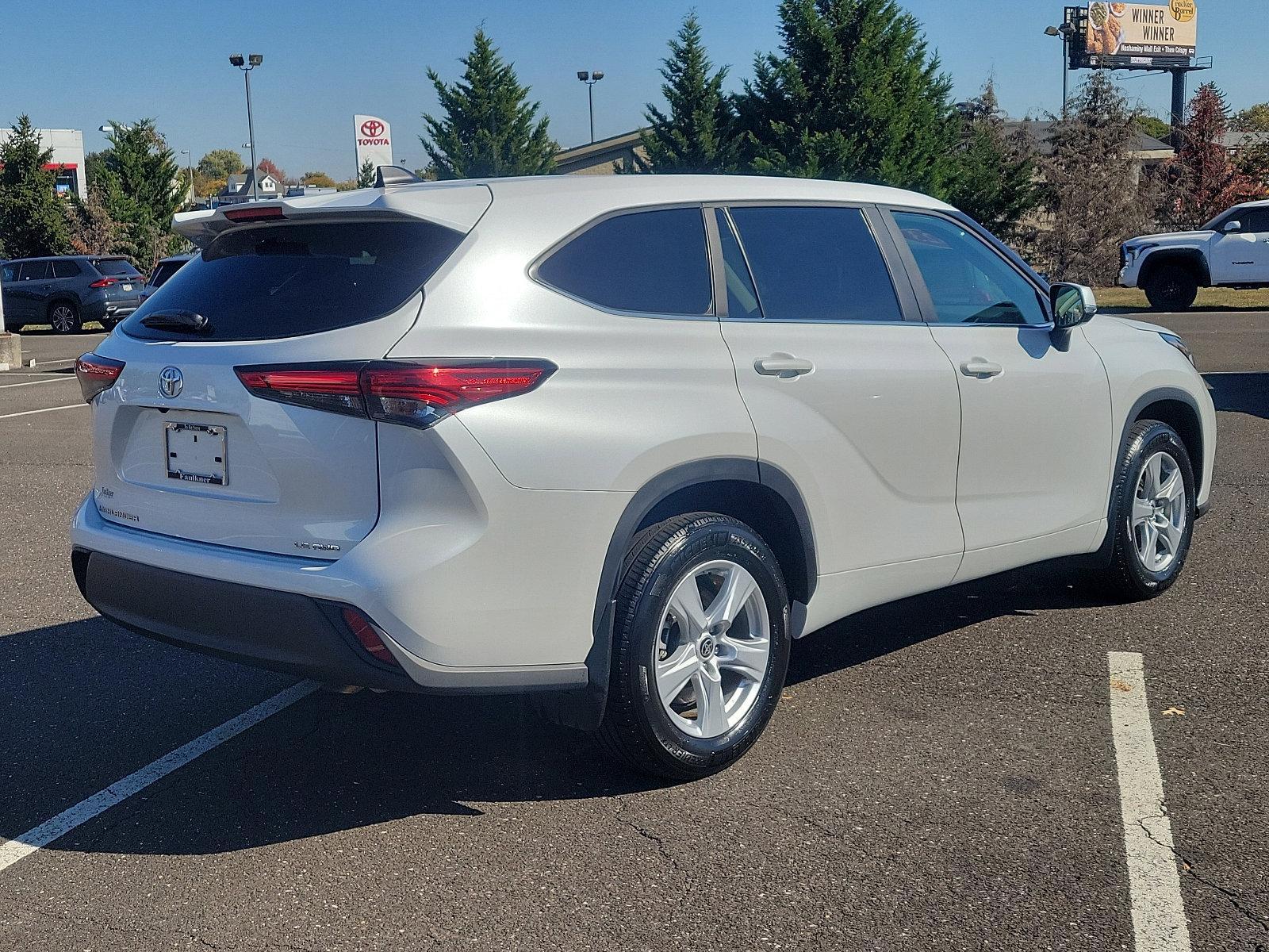 2023 Toyota Highlander Vehicle Photo in Trevose, PA 19053