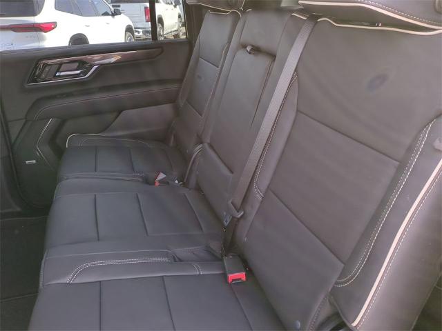 2025 GMC Yukon XL Vehicle Photo in GOODYEAR, AZ 85338-1310