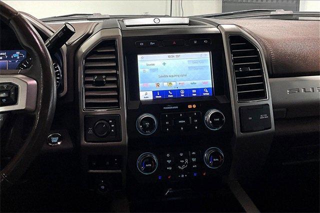 2020 Ford Super Duty F-250 SRW Vehicle Photo in TOPEKA, KS 66609-0000