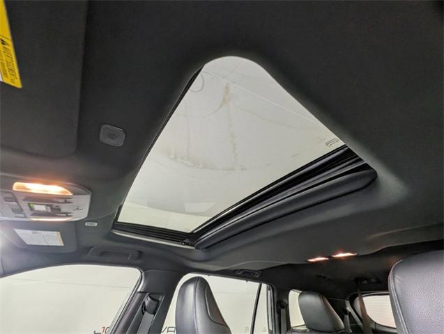 2023 Toyota Highlander Vehicle Photo in ENGLEWOOD, CO 80113-6708