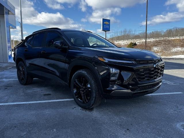 2025 Chevrolet Trax Vehicle Photo in GARDNER, MA 01440-3110