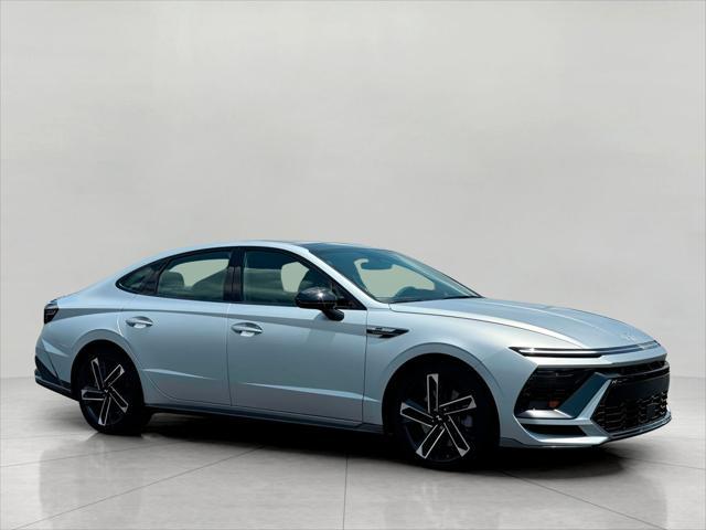 2025 Hyundai SONATA Vehicle Photo in Green Bay, WI 54304