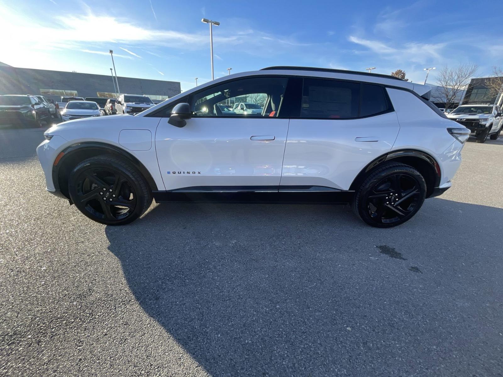 2025 Chevrolet Equinox EV Vehicle Photo in BENTONVILLE, AR 72712-4322