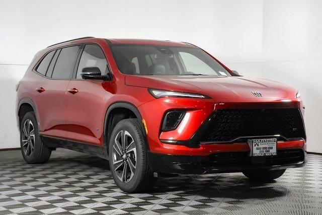 2025 Buick Enclave Vehicle Photo in PUYALLUP, WA 98371-4149