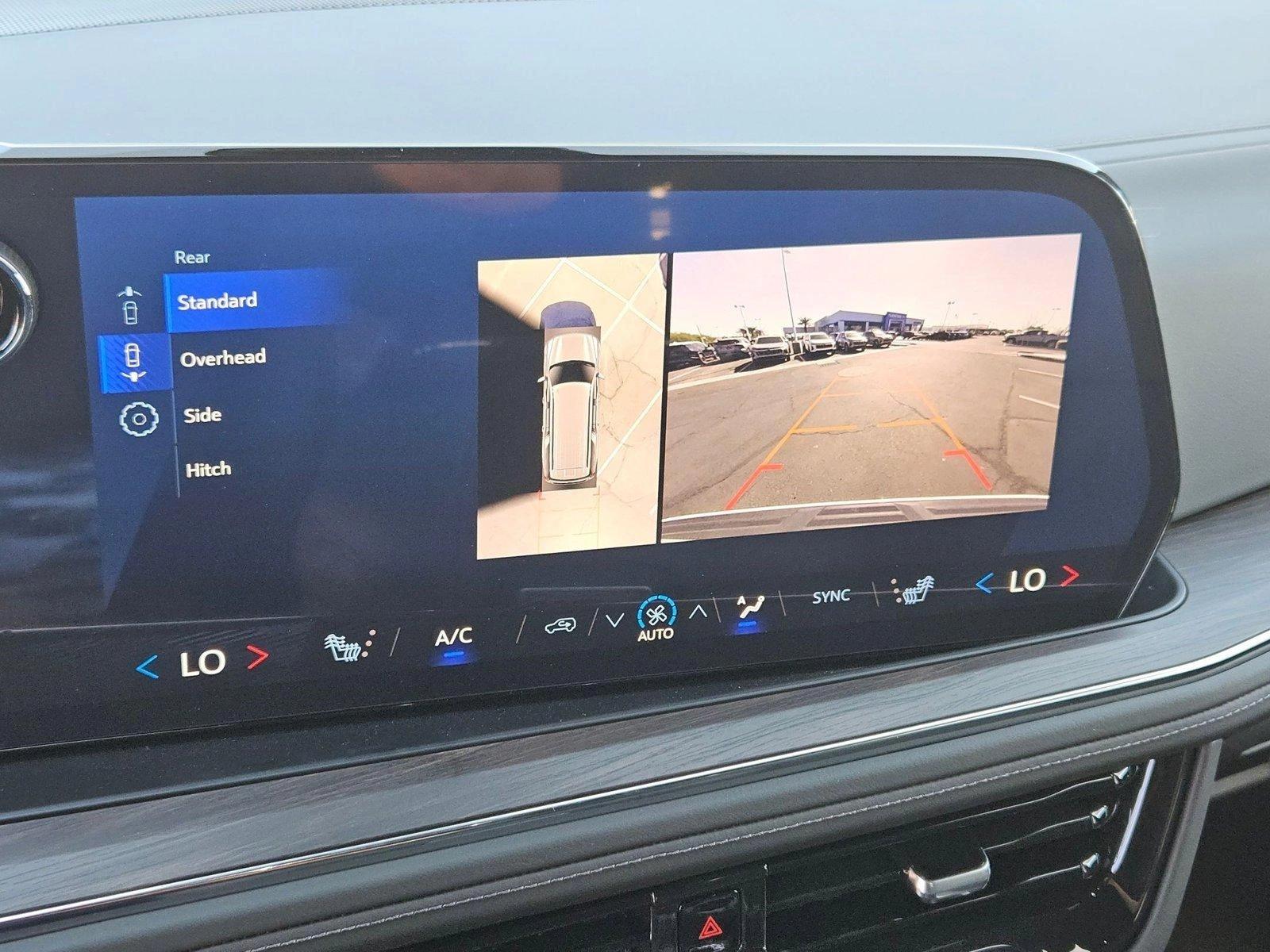 2025 Chevrolet Suburban Vehicle Photo in GILBERT, AZ 85297-0446