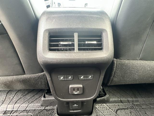 2022 Chevrolet Equinox Vehicle Photo in BOSTON, NY 14025-9684