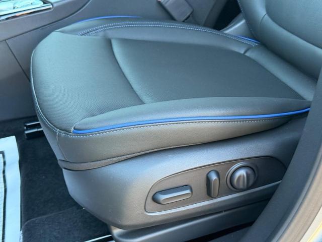 2025 Buick Encore GX Vehicle Photo in COLUMBIA, MO 65203-3903