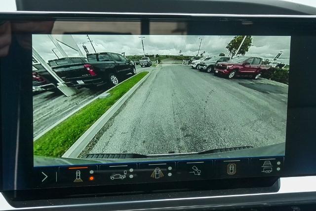 2025 Chevrolet Silverado 1500 Vehicle Photo in VENTURA, CA 93003-8585