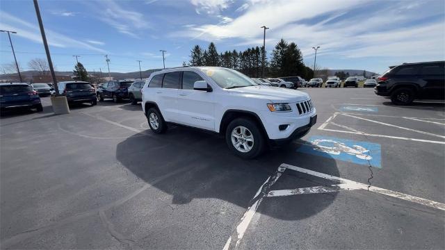 2015 Jeep Grand Cherokee Vehicle Photo in TULLY, NY 13159-3159