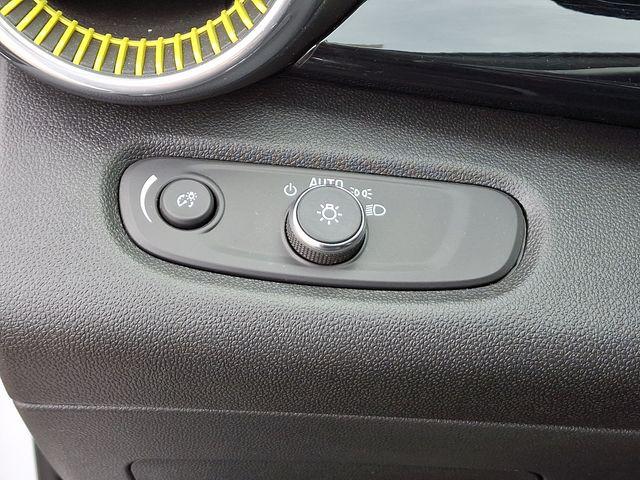 2024 Chevrolet Trax Vehicle Photo in DANBURY, CT 06810-5034