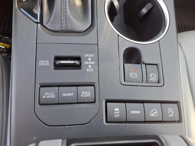 2021 Toyota Highlander Vehicle Photo in HENDERSON, NC 27536-2966