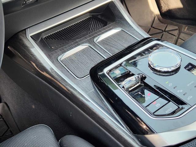 2023 BMW 760i xDrive Vehicle Photo in PLANO, TX 75024