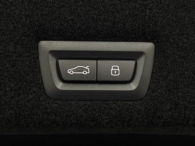 2023 BMW 760i xDrive Vehicle Photo in Appleton, WI 54913
