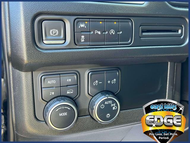 2023 Chevrolet Suburban Vehicle Photo in Roslyn, NY 11576