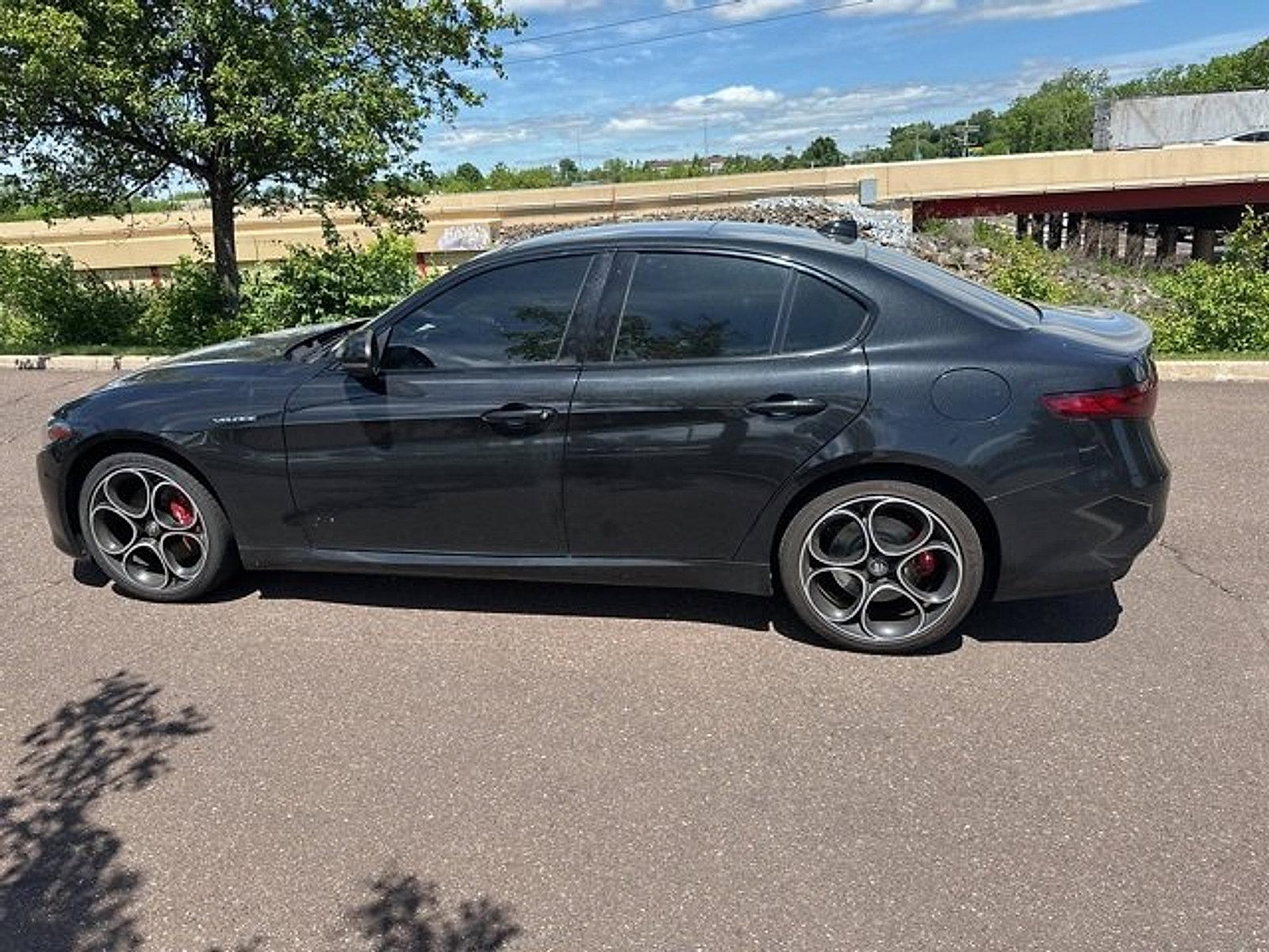 2022 Alfa Romeo Giulia Vehicle Photo in Willow Grove, PA 19090