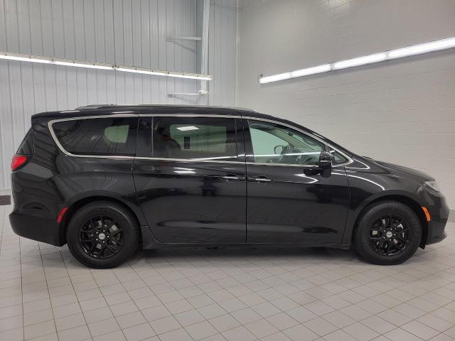 2021 Chrysler Pacifica Vehicle Photo in NEENAH, WI 54956-2243