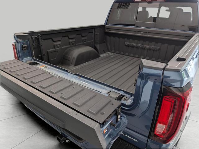 2024 GMC Sierra 1500 Vehicle Photo in Oshkosh, WI 54901