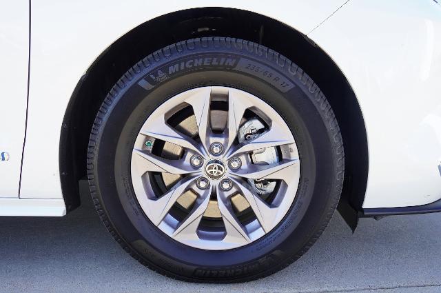 2021 Toyota Sienna Vehicle Photo in Riverdale, UT 84405