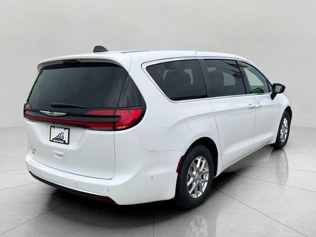 2025 Chrysler Pacifica Vehicle Photo in Kaukauna, WI 54130